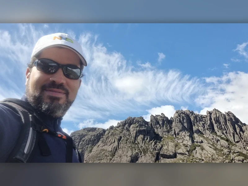 Subida para o Pico das Agulhas Negras, Parque Nacional do Itatiaia, Brasil · mai/2023